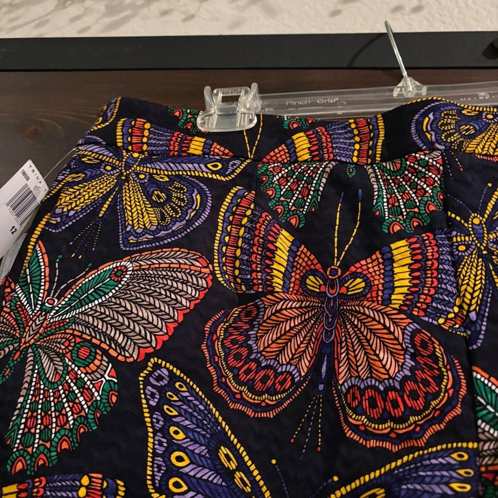 ❗️FINAL❗️NWT Trina Turk Multicolor Butterfly Print High Waist Shorts 12 - Picture 6 of 10